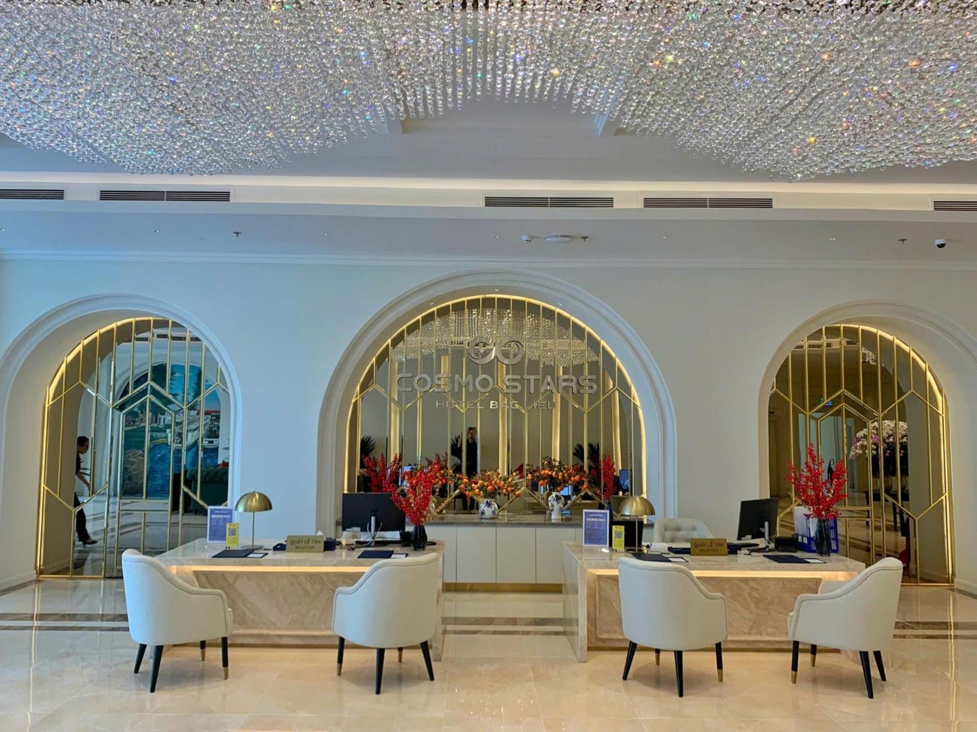 Cosmo Stars Hotel Bac Lieu Zewnętrze zdjęcie